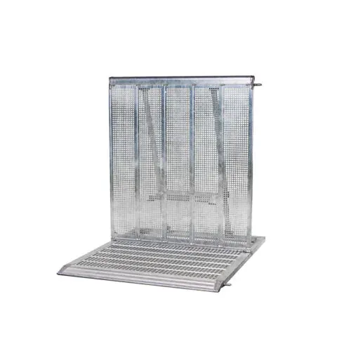 AEO Mojo aluminum stage barrier section with step platform